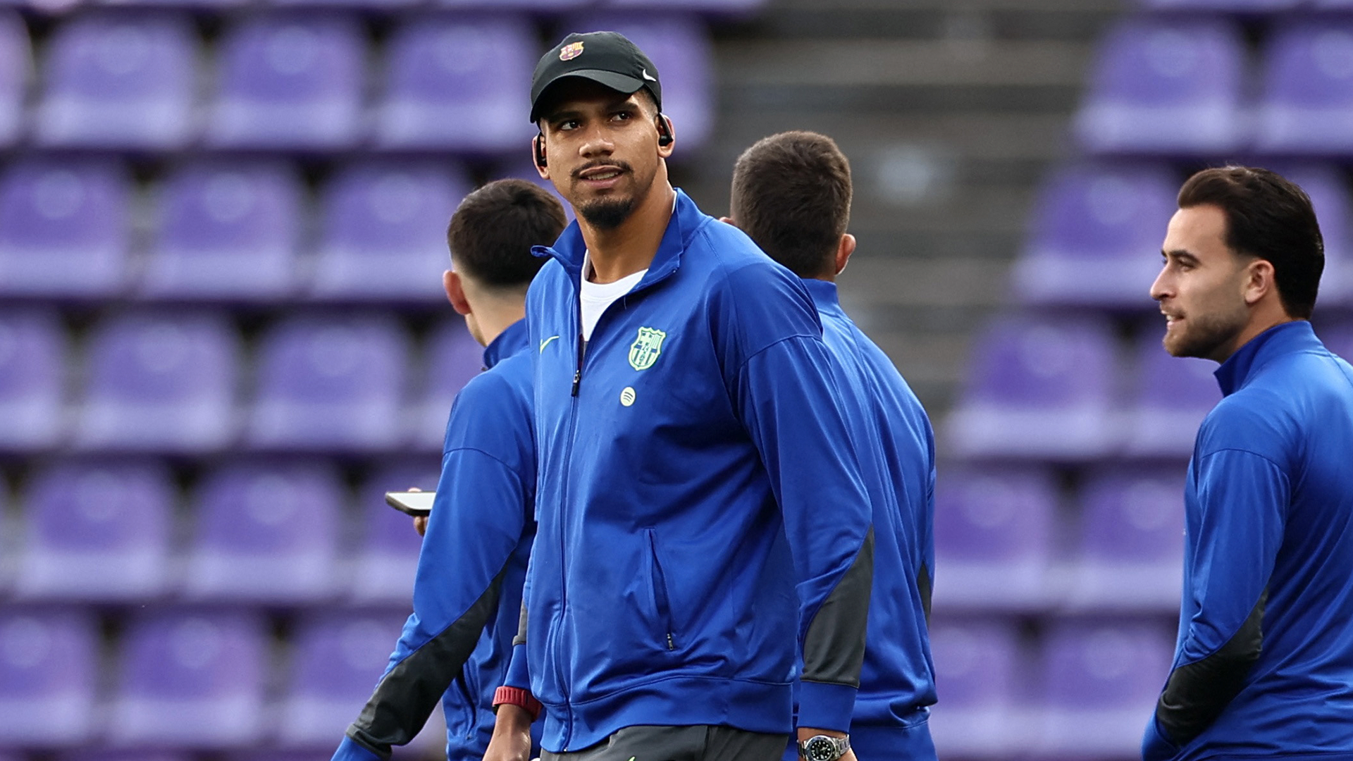 Ronaldo Araujo durante una sesión de entrenamiento del Barcelona.